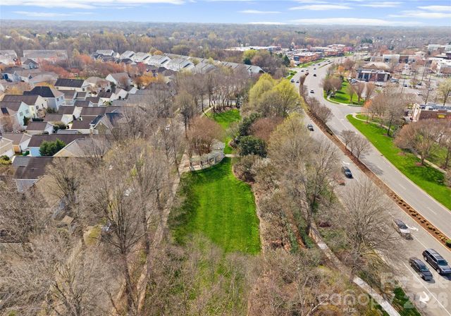 12819 Bullock Greenway Boulevard, Charlotte, NC 28277