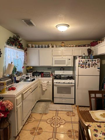 308 Dorrance Street, Bakersfield, CA 93307