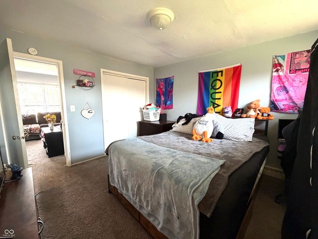 1207 E 11th Street, Anderson, IN 46012