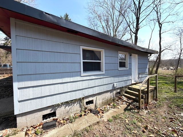 1207 E 11th Street, Anderson, IN 46012