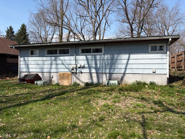 1207 E 11th Street, Anderson, IN 46012