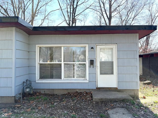 1207 E 11th Street, Anderson, IN 46012