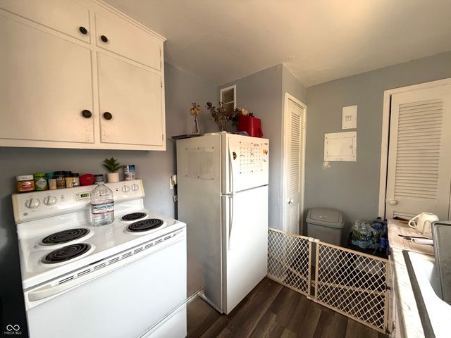 1207 E 11th Street, Anderson, IN 46012