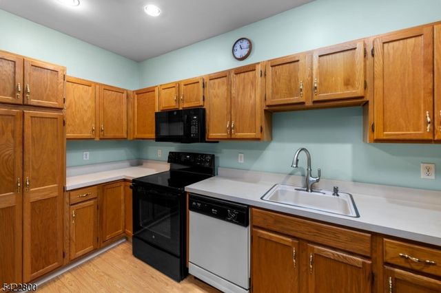 6116 Richmond Rd 116, West Milford Twp., NJ 07480