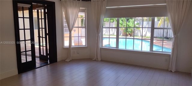 659 Verona Pl, Weston, FL 33326