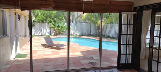 659 Verona Pl, Weston, FL 33326