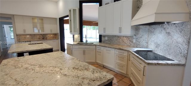 659 Verona Pl, Weston, FL 33326