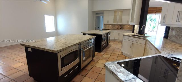 659 Verona Pl, Weston, FL 33326
