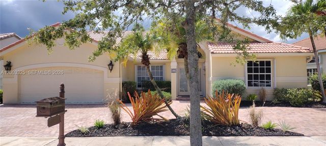 659 Verona Pl, Weston, FL 33326