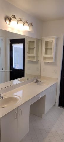 659 Verona Pl, Weston, FL 33326