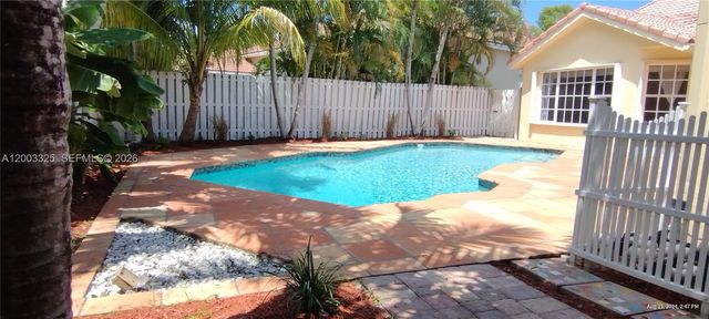 659 Verona Pl, Weston, FL 33326