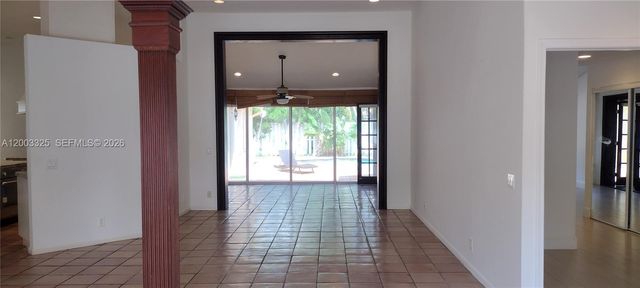 659 Verona Pl, Weston, FL 33326