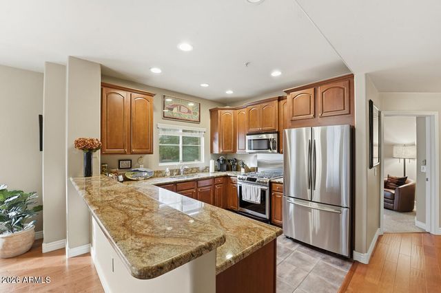 5450 E DEER VALLEY Drive 2225, Phoenix, AZ 85054