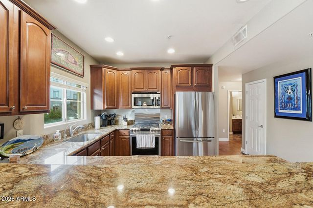 5450 E DEER VALLEY Drive 2225, Phoenix, AZ 85054