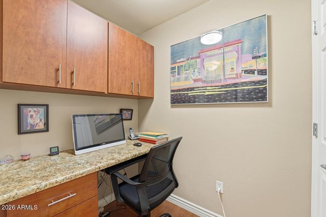 5450 E DEER VALLEY Drive 2225, Phoenix, AZ 85054