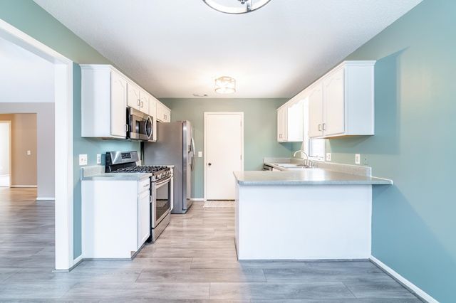 1723 Versailles Village Place, Fort Wayne, IN 46808