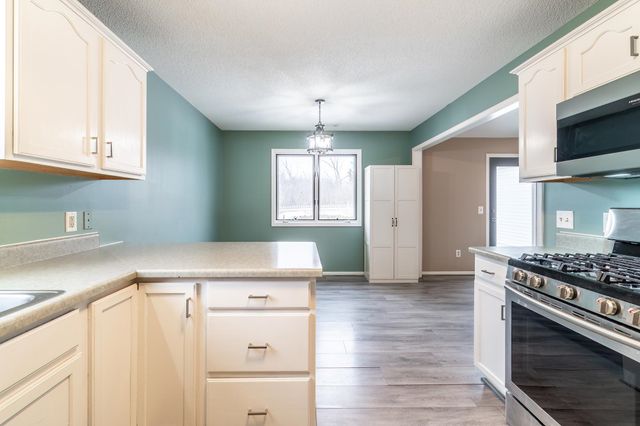 1723 Versailles Village Place, Fort Wayne, IN 46808