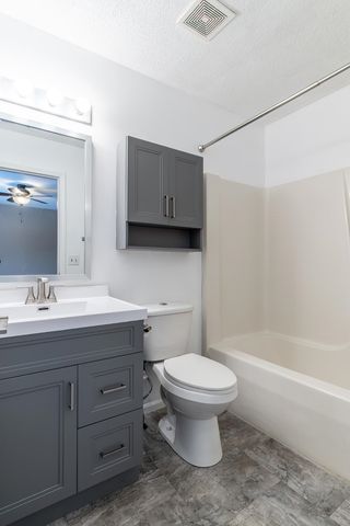 1723 Versailles Village Place, Fort Wayne, IN 46808