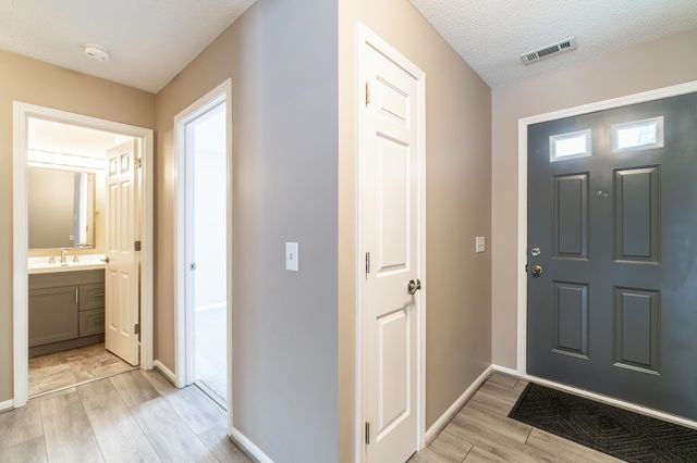 1723 Versailles Village Place, Fort Wayne, IN 46808