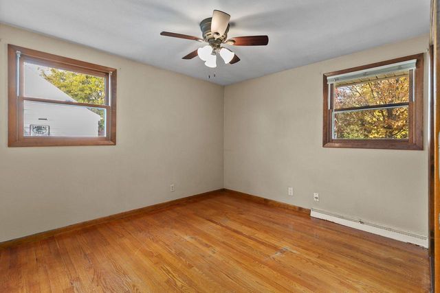 1076 SHADOW LANE, Green Bay, WI 54304