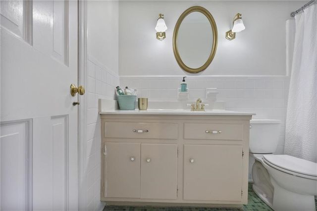 827 Hickory SW Drive, Marietta, GA 30064