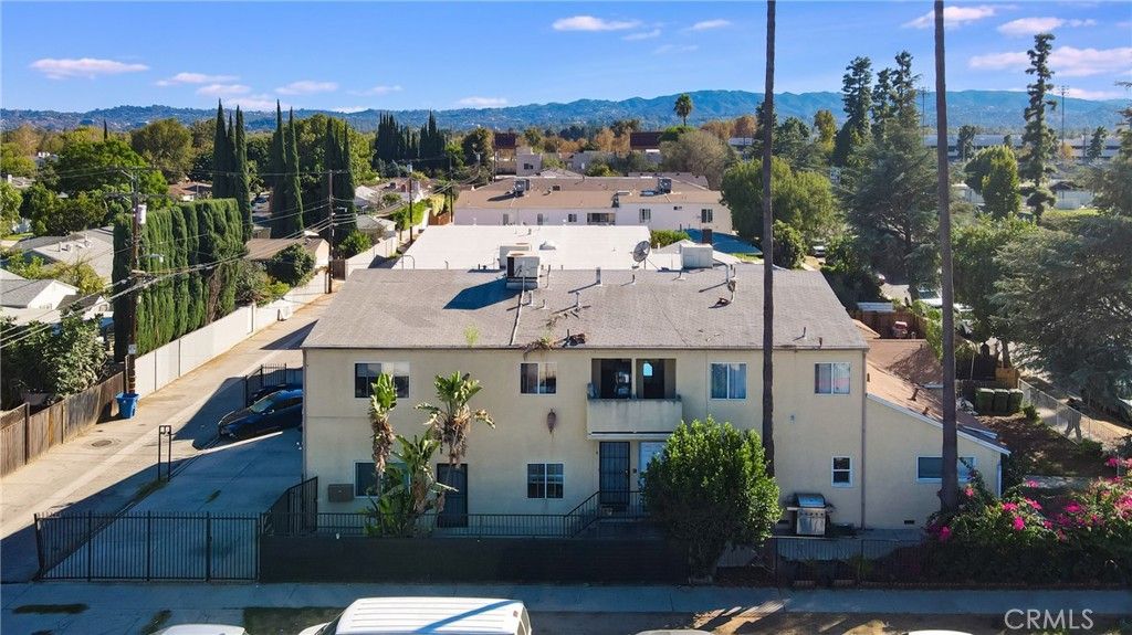 6512 Balboa Boulevard, Van Nuys, CA 91406 — exterior