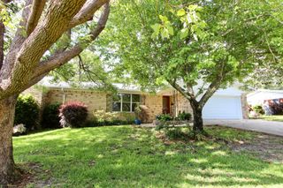 35 Birch Avenue, Shalimar, FL 32579