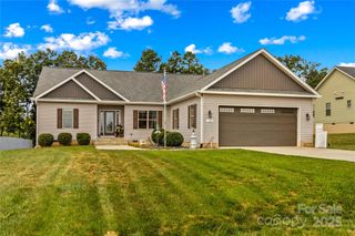 155 Greythorn Drive, Statesville, NC 28625