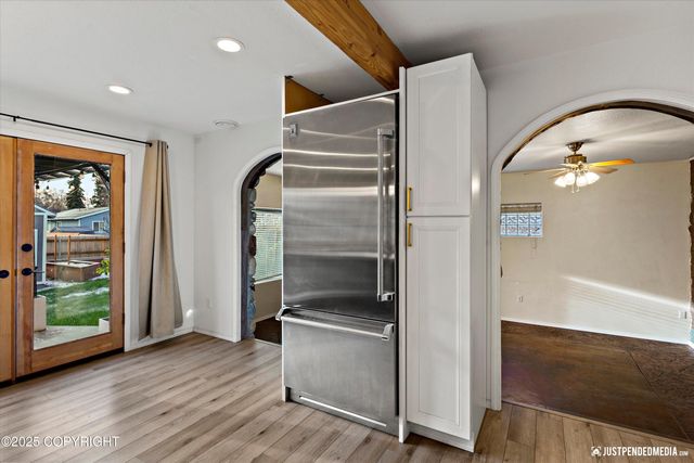 2906 W 29th Avenue, Anchorage, AK 99517