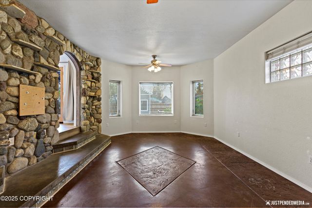 2906 W 29th Avenue, Anchorage, AK 99517