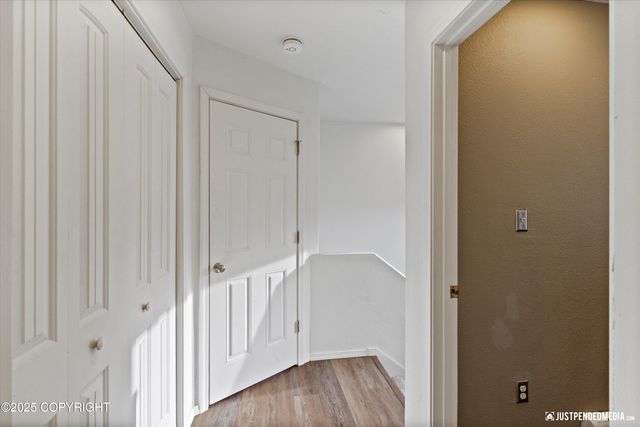 2906 W 29th Avenue, Anchorage, AK 99517