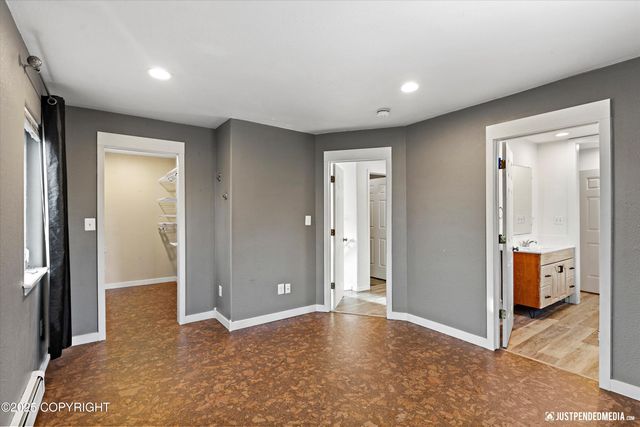 2906 W 29th Avenue, Anchorage, AK 99517