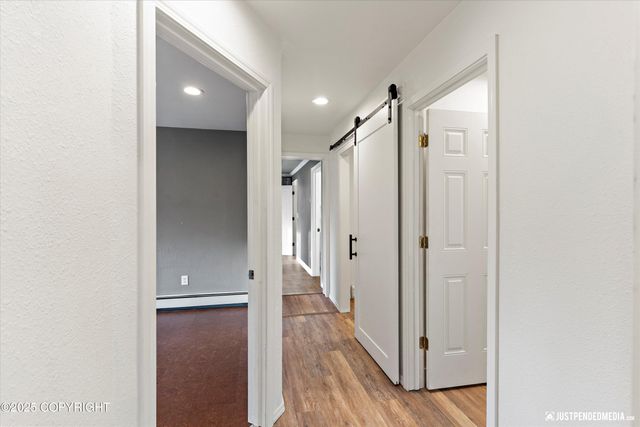 2906 W 29th Avenue, Anchorage, AK 99517