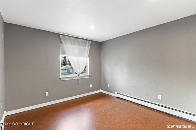 2906 W 29th Avenue, Anchorage, AK 99517