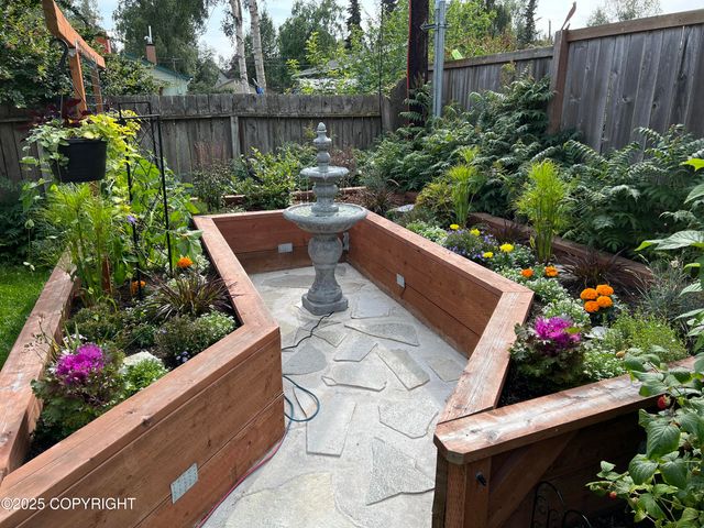 2906 W 29th Avenue, Anchorage, AK 99517