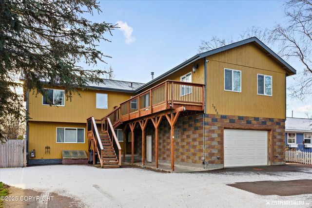 2906 W 29th Avenue, Anchorage, AK 99517