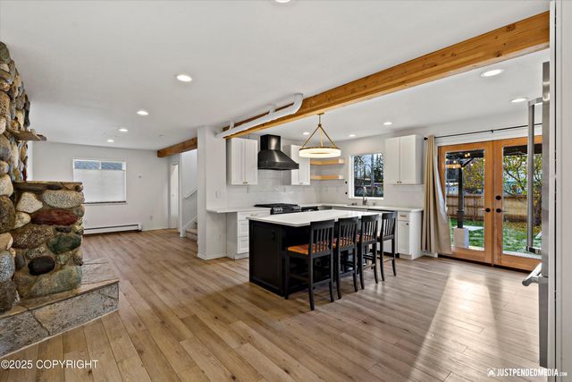 2906 W 29th Avenue, Anchorage, AK 99517