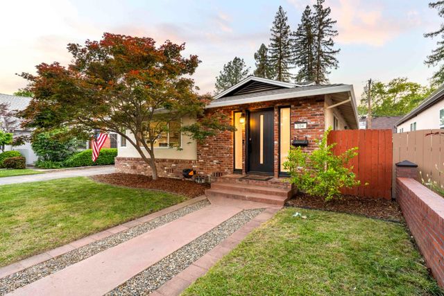 104 Columbia Ave, Roseville, CA 95678