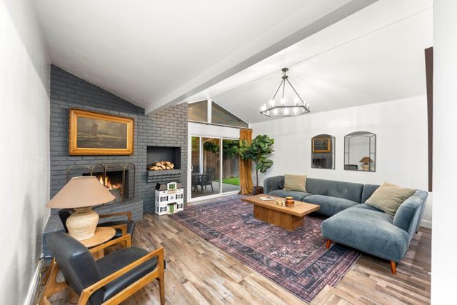 104 Columbia Ave, Roseville, CA 95678