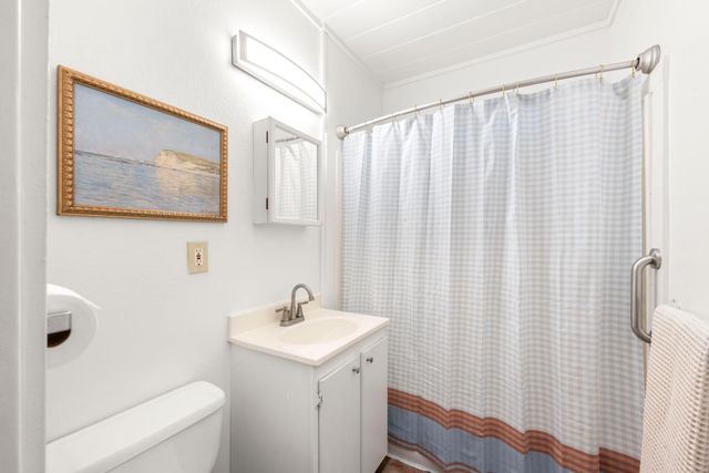104 Columbia Ave, Roseville, CA 95678