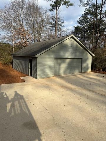 328 Phillips Lee Road, Hiram, GA 30141