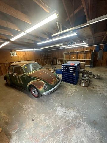 328 Phillips Lee Road, Hiram, GA 30141