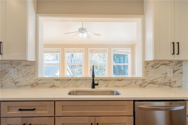 328 Phillips Lee Road, Hiram, GA 30141