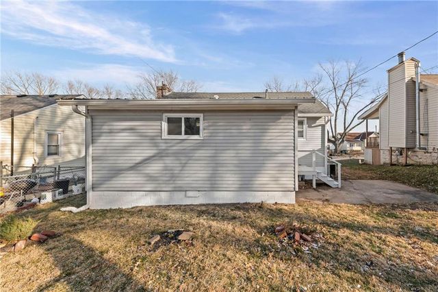 1812 Rose Street, Leavenworth, KS 66048