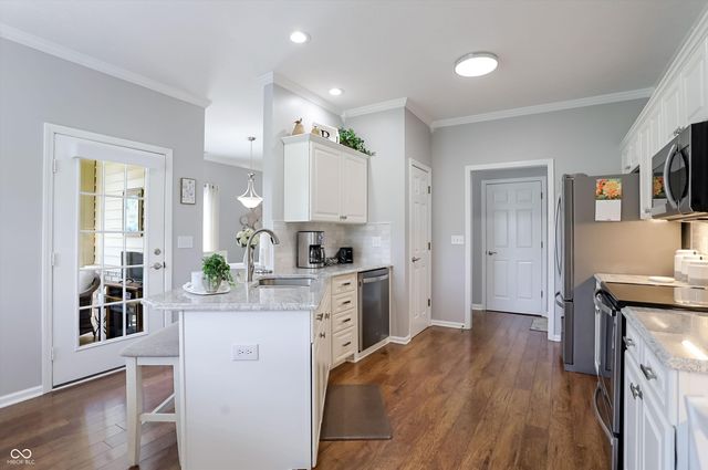 847 Fairfield Drive, Greenfield, IN 46140