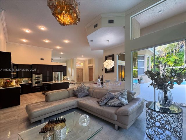 375 Sabal Way, Weston, FL 33326