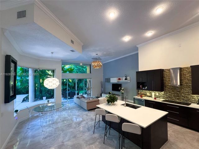 375 Sabal Way, Weston, FL 33326