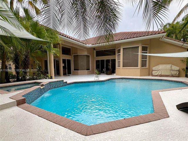 375 Sabal Way, Weston, FL 33326