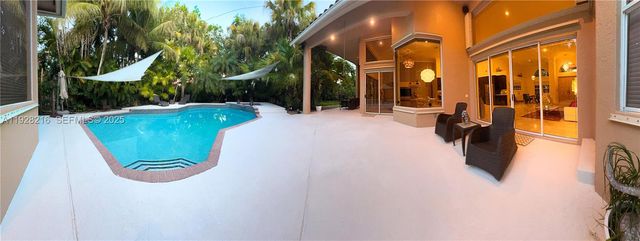 375 Sabal Way, Weston, FL 33326