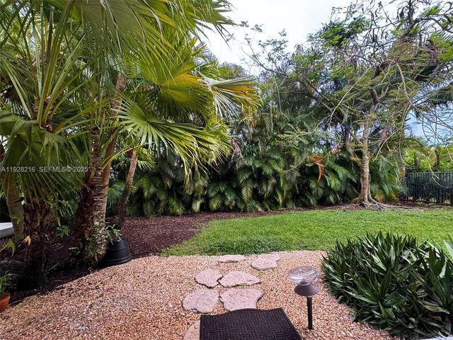 375 Sabal Way, Weston, FL 33326